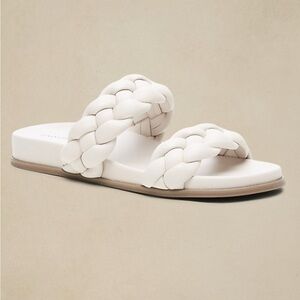 Banana Republic White Braided Slide Sandals – Size 9 – Excellent Condition